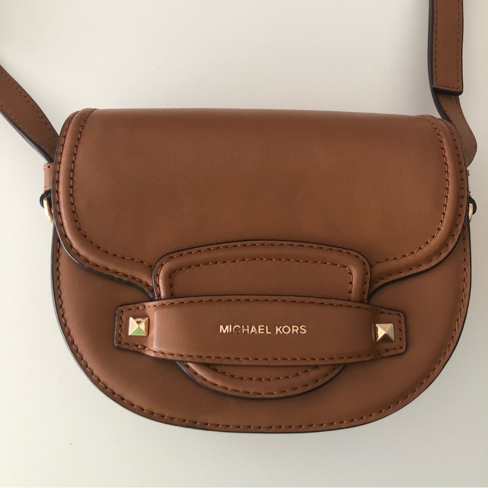 Michael Kors Cary Saddle Bag